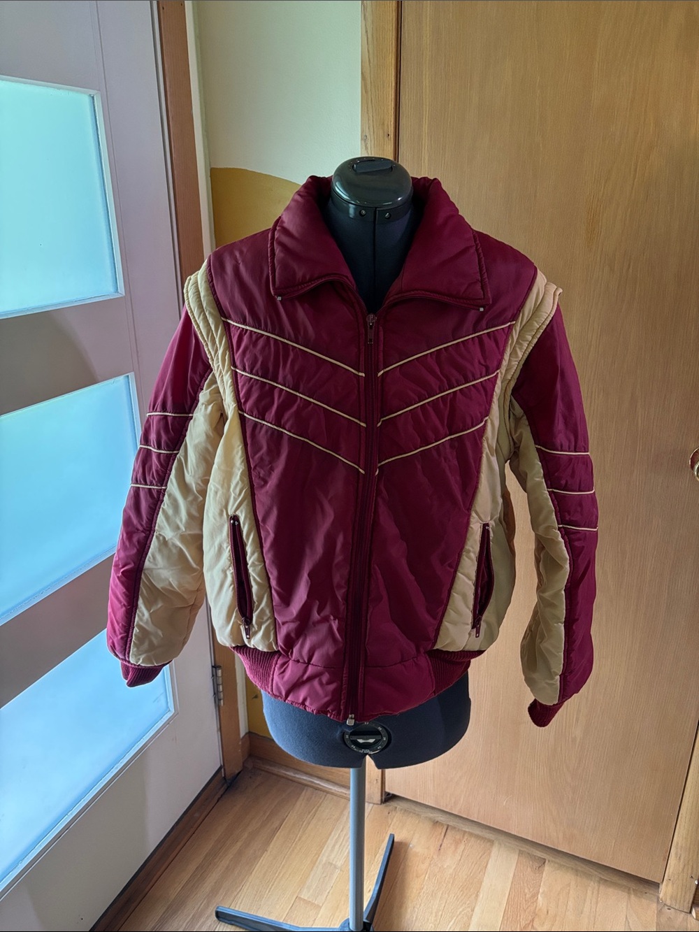 Vintage Sigallo Maroon and Cream Colorblock Puffer Jacket, Vest Est Size M/L